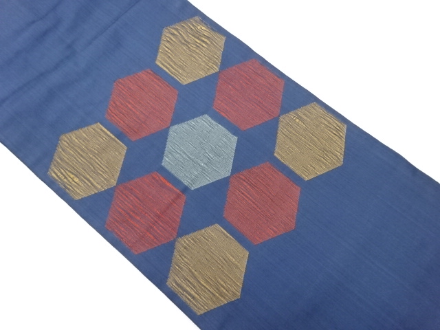 リサイクル　亀甲模様織出し名古屋帯